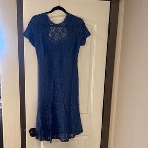 Lulus M dress with open back detail